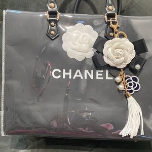 Chanel  paper shopping bag
